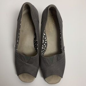 Toms Gray Canvas Calypso Hemp Wedge